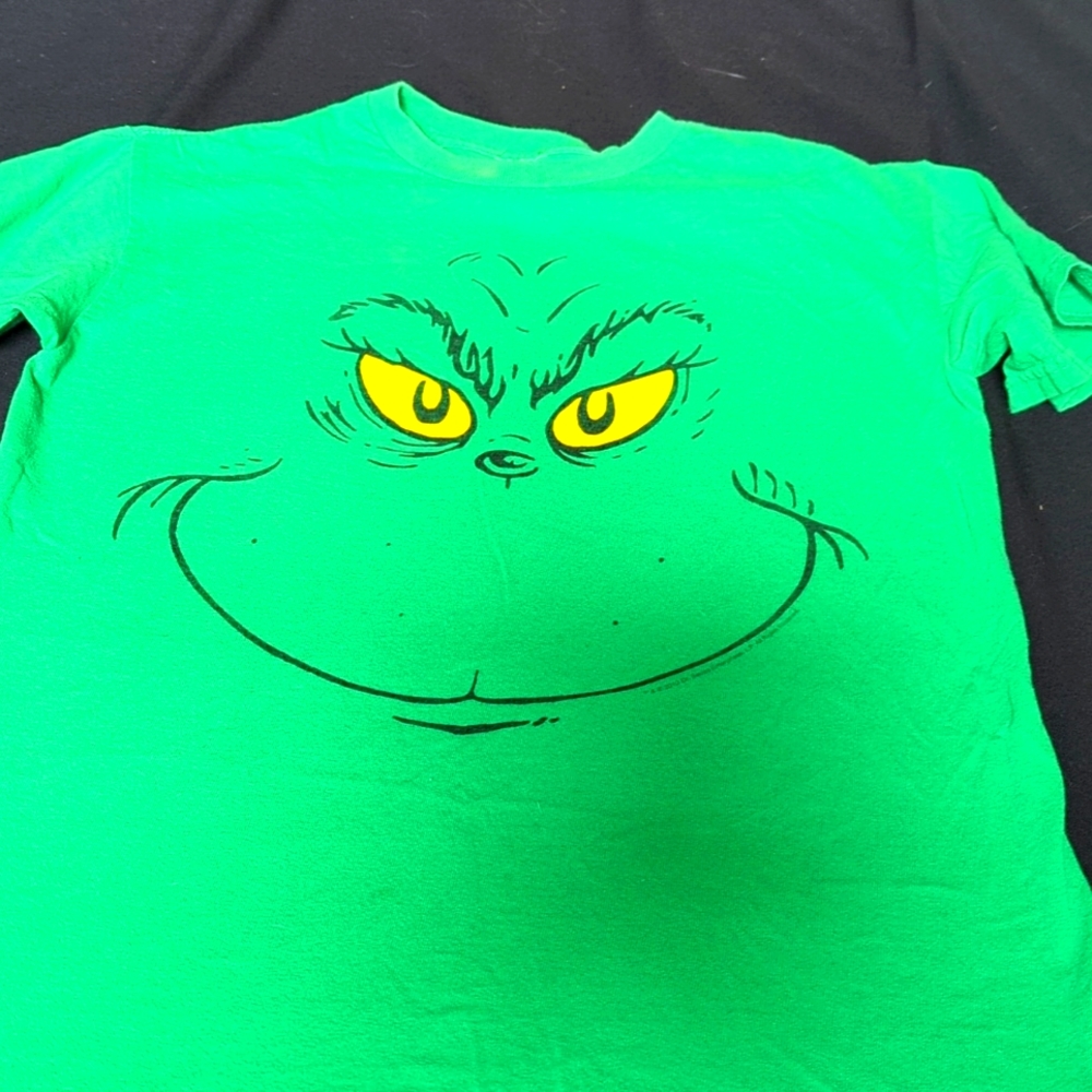 Grinch bright green t-shirt size small